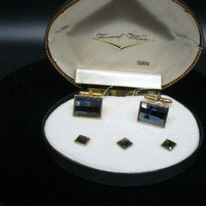 VINTAGE SWANK FORMAL WEAR BLACK GLASS CUFFLINKS & STUDS